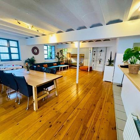 Down Town Oasis-Spacious Loft With Private Parking Brussels Exterior photo